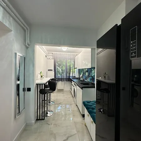 Apartment Smarald Lux Apartament Plazza *