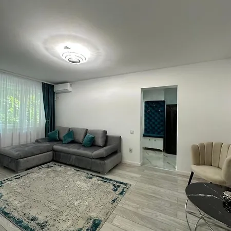 Apartment Smarald Lux Apartament Plazza