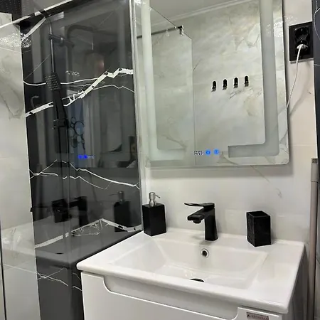 Smarald Lux Apartament Plazza Appartamento