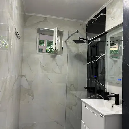 Appartamento Smarald Lux Apartament Plazza Bucarest