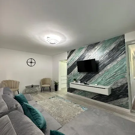 Smarald Lux Apartament Plazza Apartment *